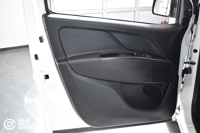 FIAT Doblò 1.4 T-Jet Natural Power PL-TN Cargo Maxi Lamierato SX